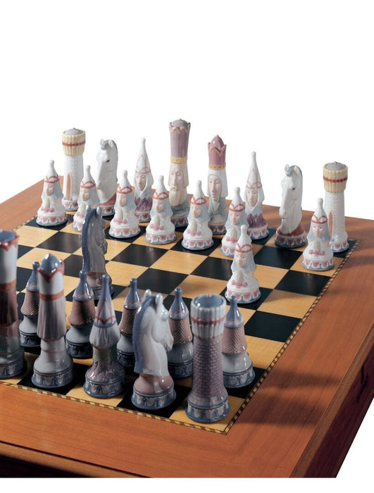 Lladro Medieval Chess Set Board Box Included