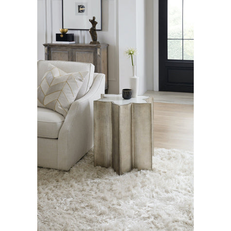 Hooker Furniture Sanctuary C Est La Vie End Table