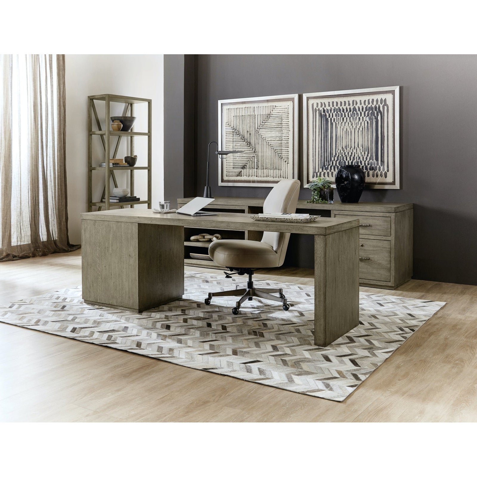 Hooker Furniture Linville Falls Desk with Leg