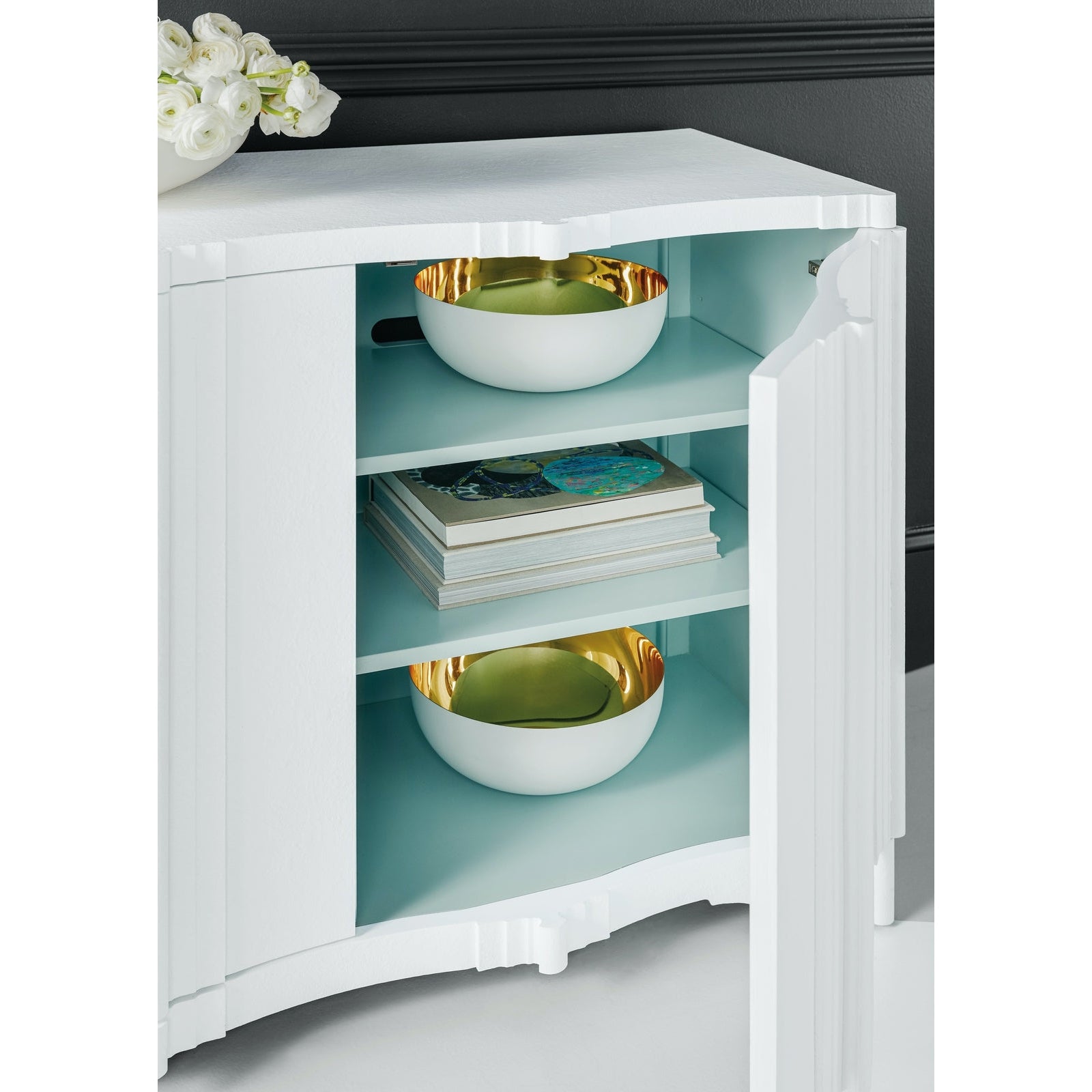 Hooker Furniture Melange Corinth Four Door Entertainment Console