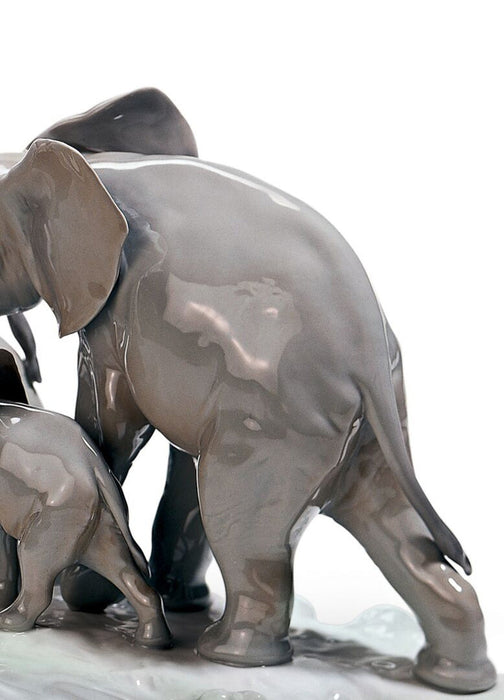 Lladro Elephants Walking Figurine