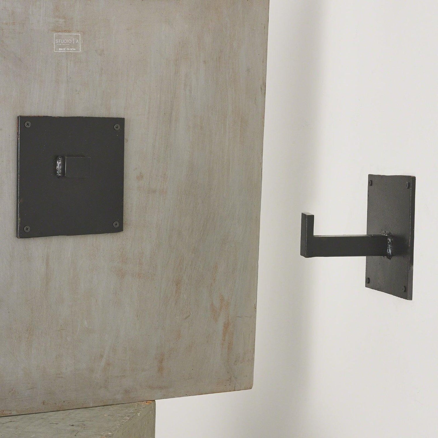 Global Views Rustic Panel Bracket