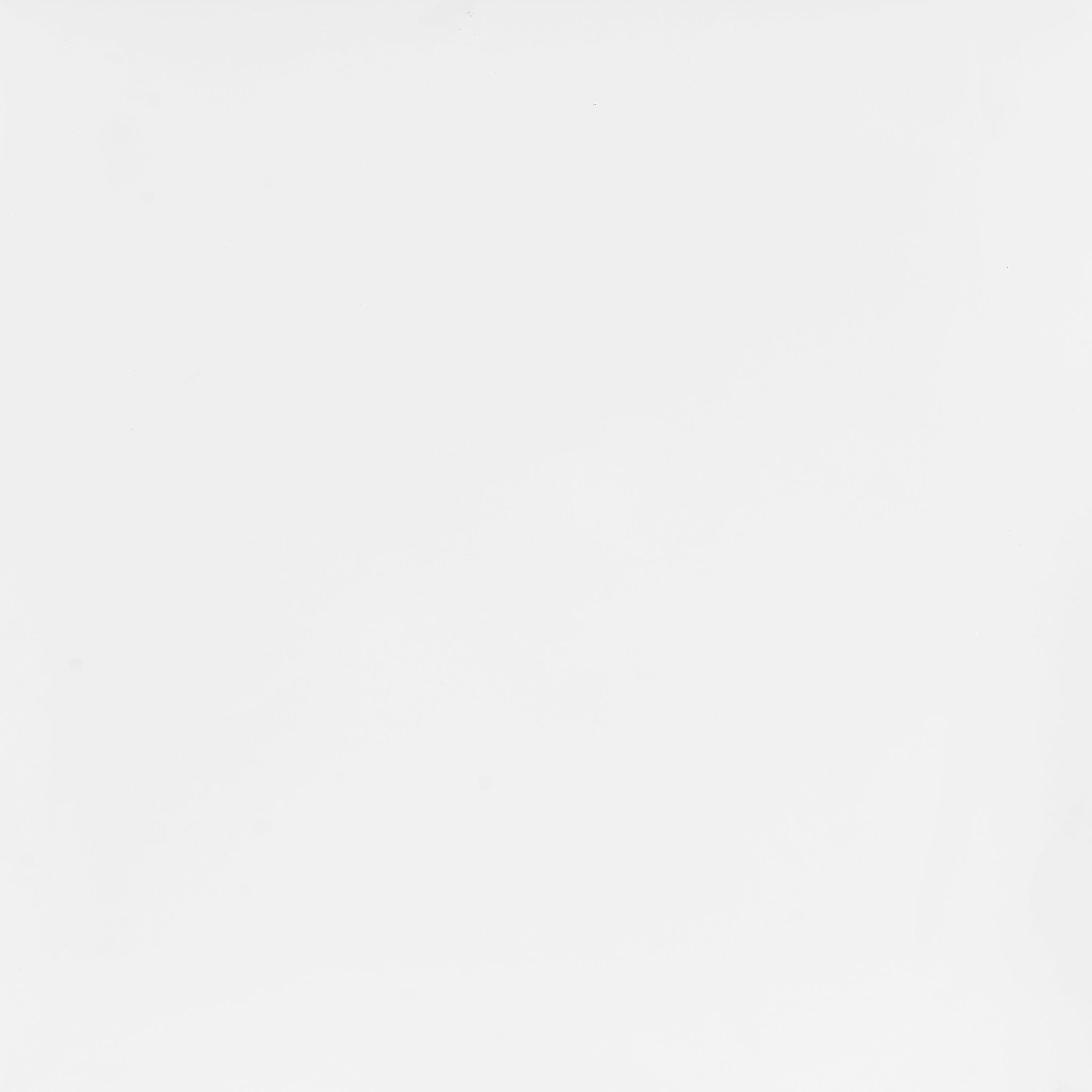 Euro Style Tresero Chest