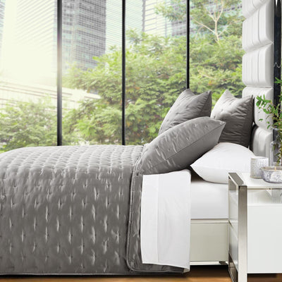 Michael Amini Messina Quilt Set Platinum