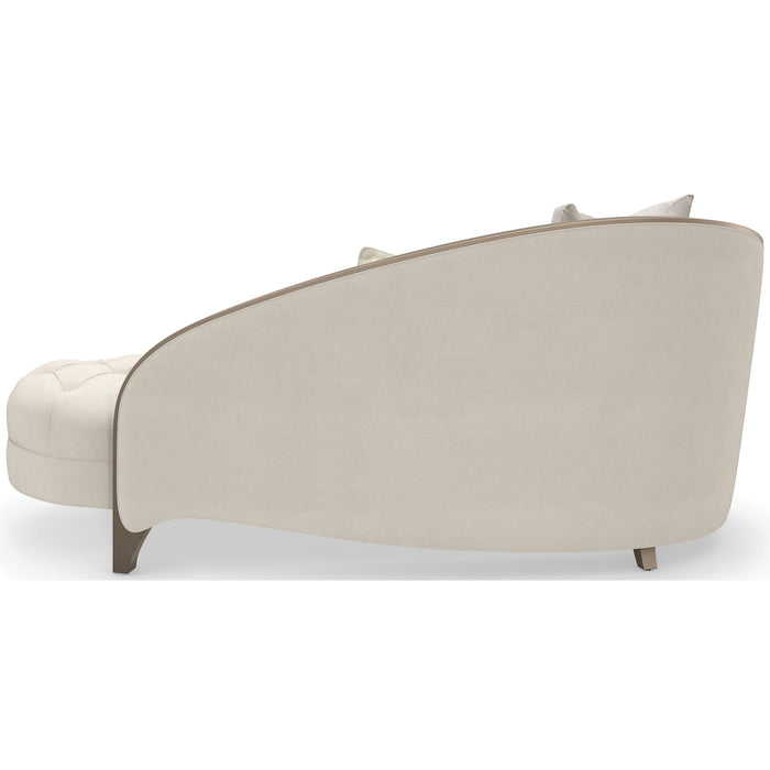 Caracole Compositions Valentina Chaise