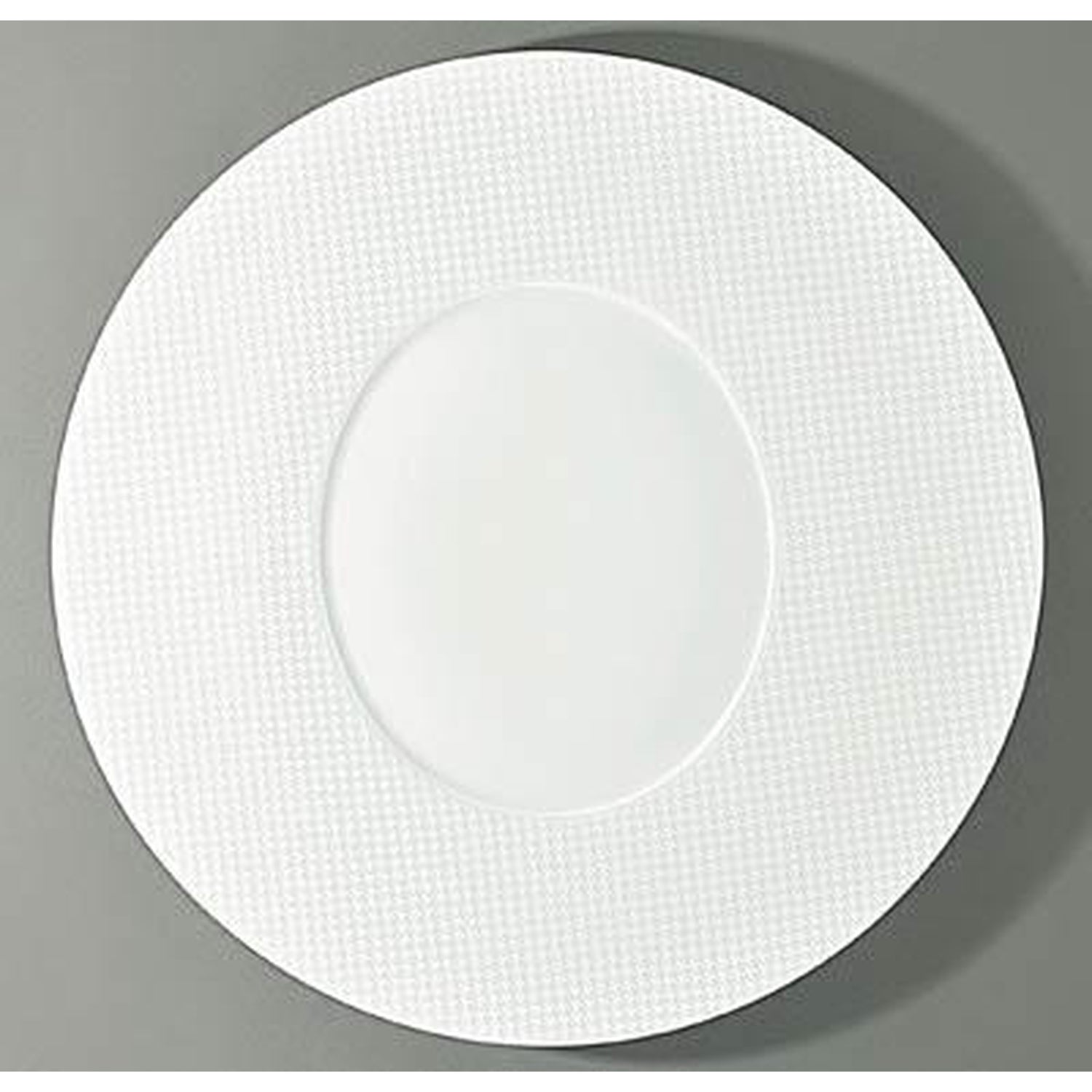 Raynaud Checks Round Buffet Plate Ovale Center