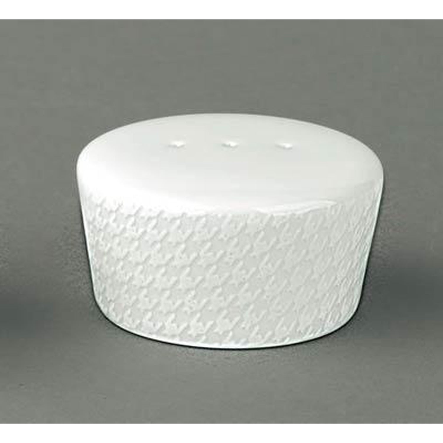 Raynaud Checks Salt Shaker