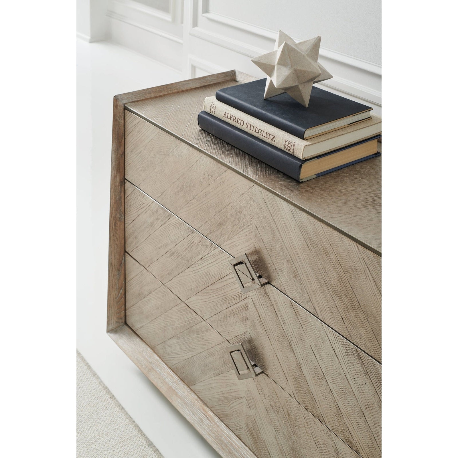 Caracole Classic A Natural Chest