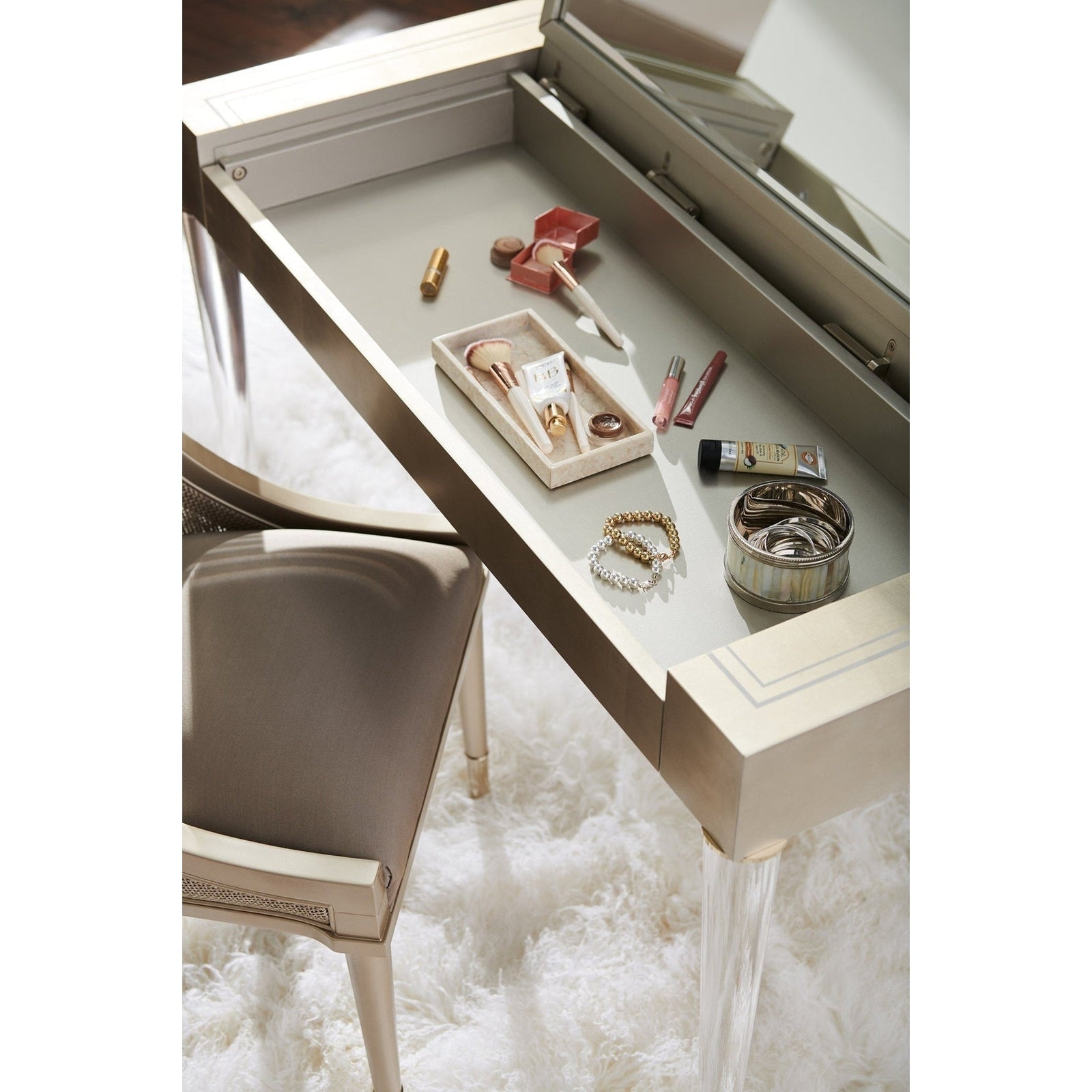 Caracole Classic Moment Of Clarity Desk