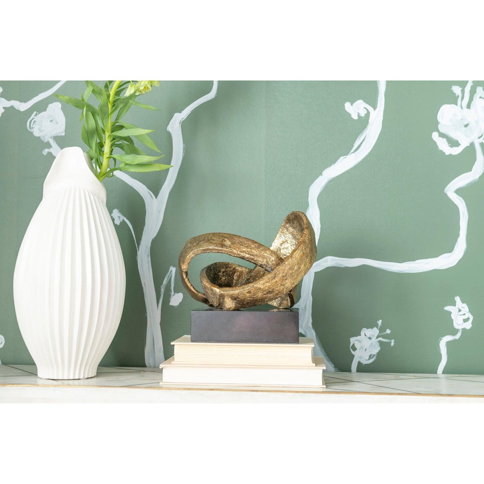 Villa & House Demi Statue by Bungalow 5