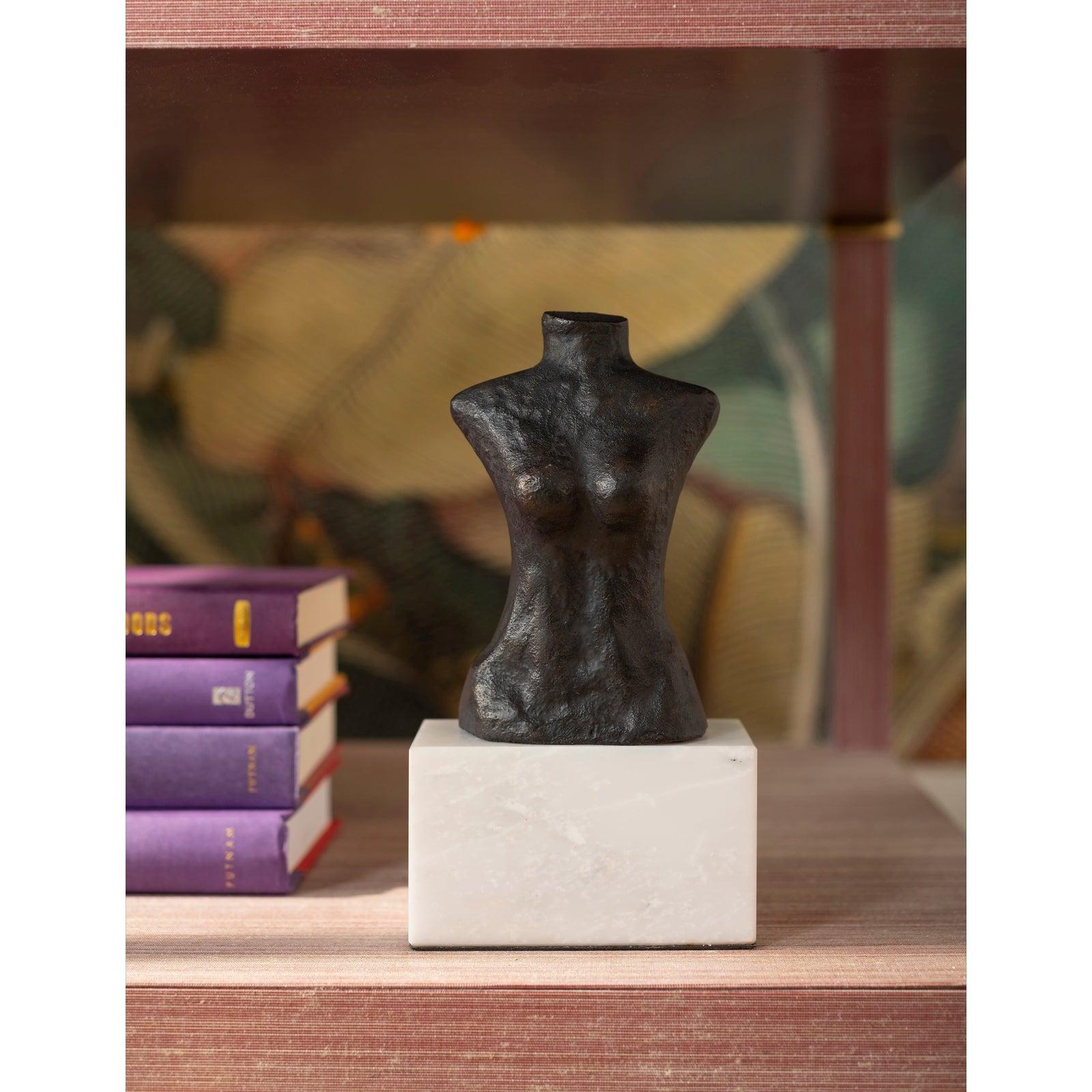 Villa & House Milo Statue by Bungalow 5