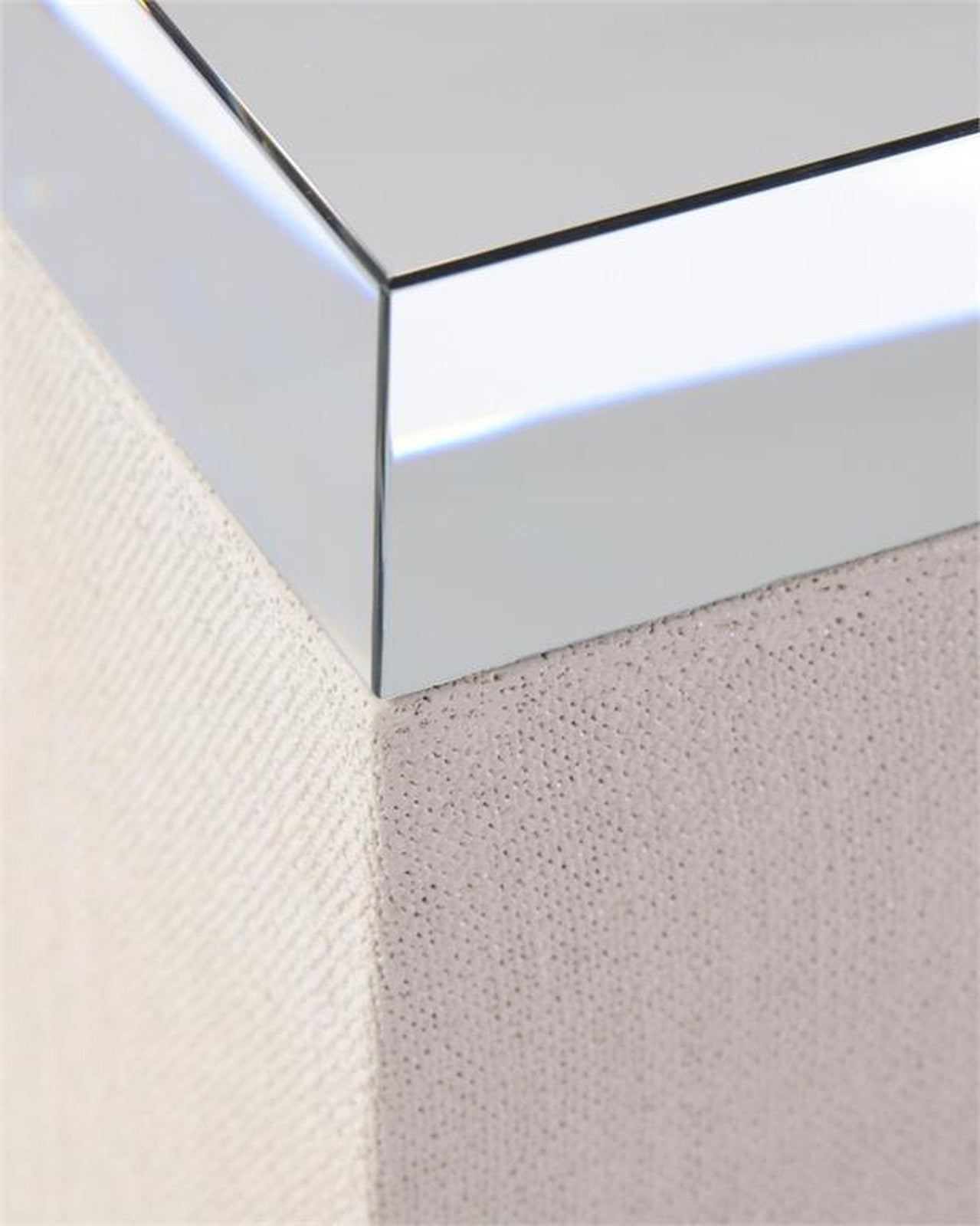 John Richard Belo Pedestal