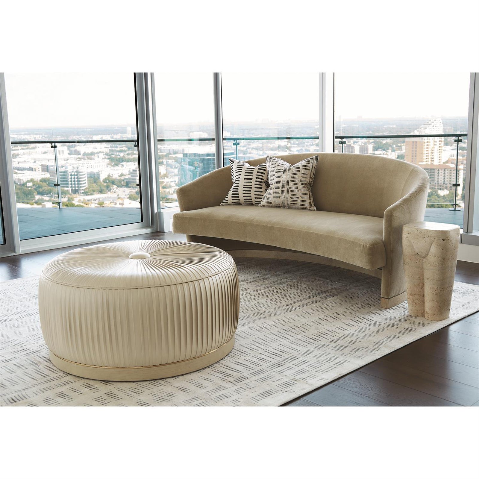 Global Views Ophelia Loveseat