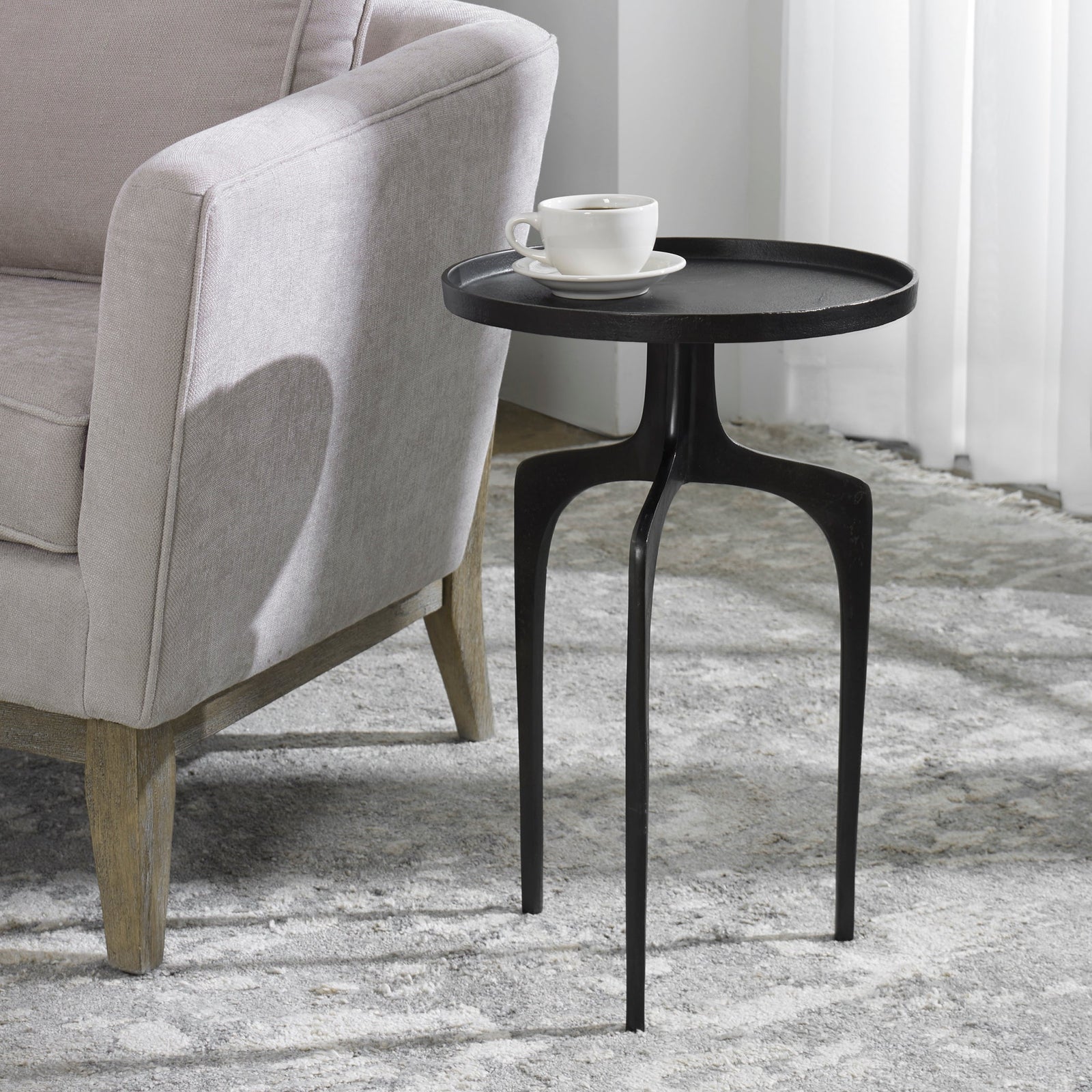 Modern Accents Curved Legs and Round Top Table