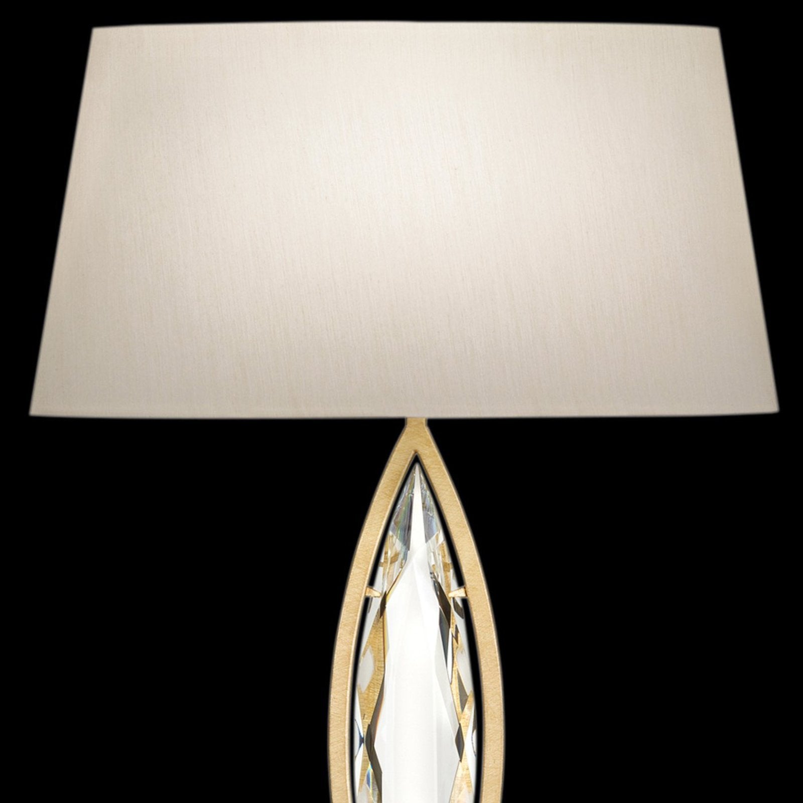 Fine Art Marquise 29