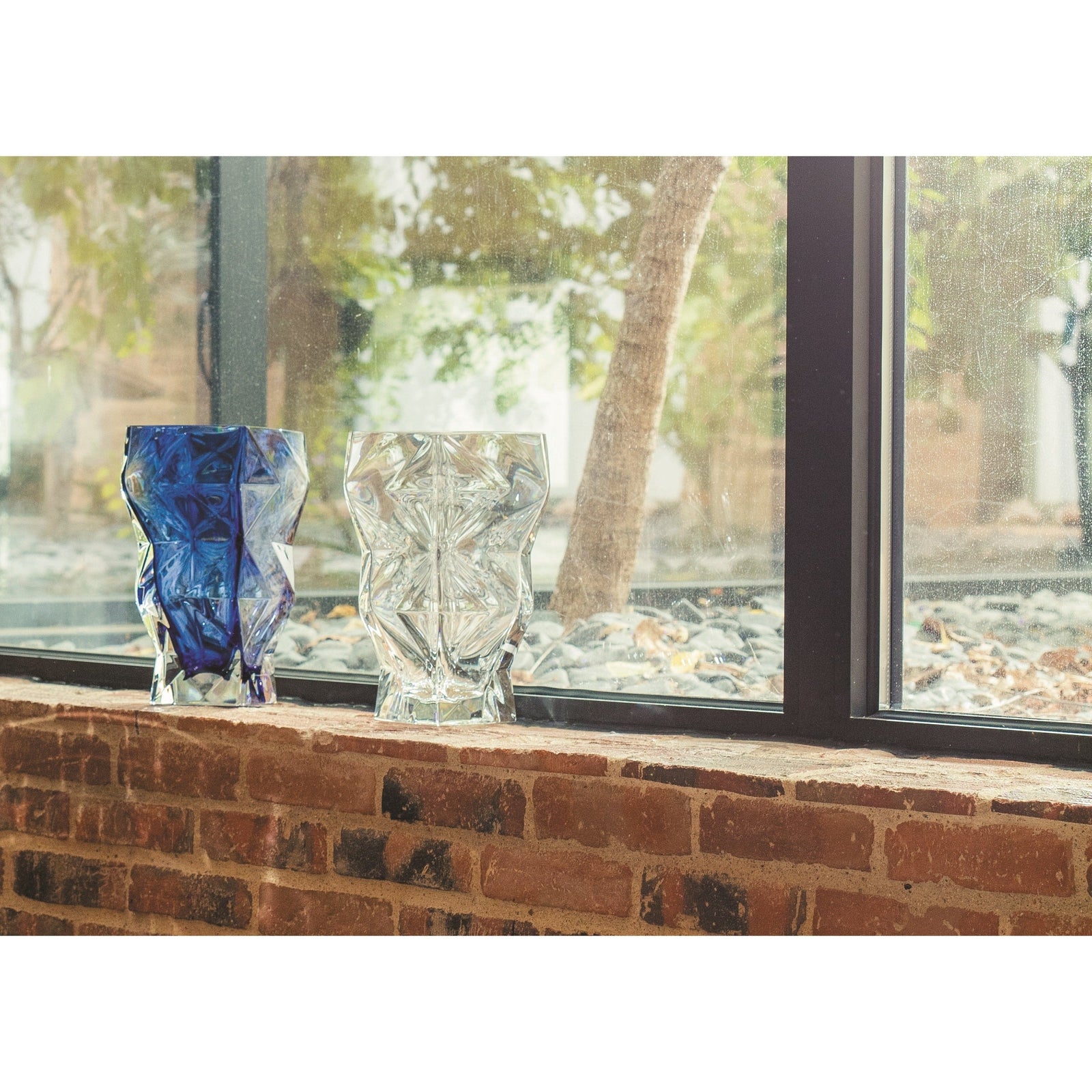 Vista Alegre Fractal Case with Vase