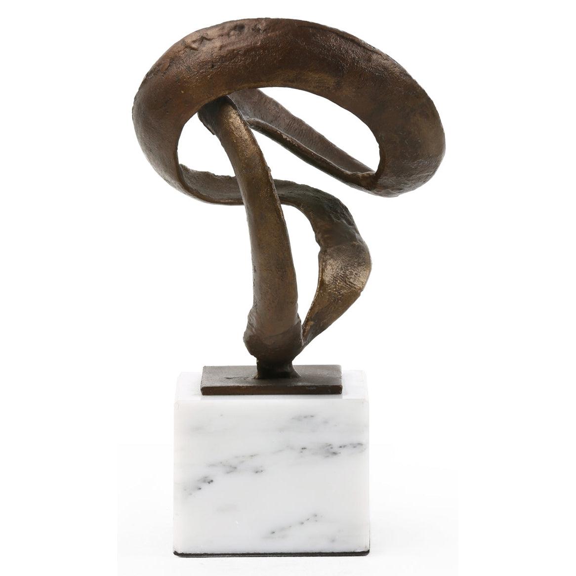 Villa & House Hanya Statue by Bungalow 5