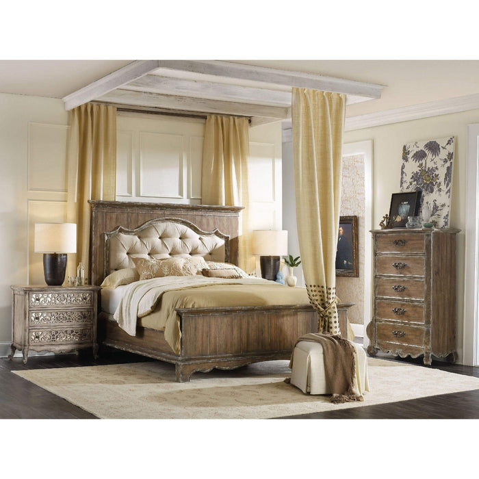 Hooker Furniture Chatelet Upholstered Mantle Panel Bed