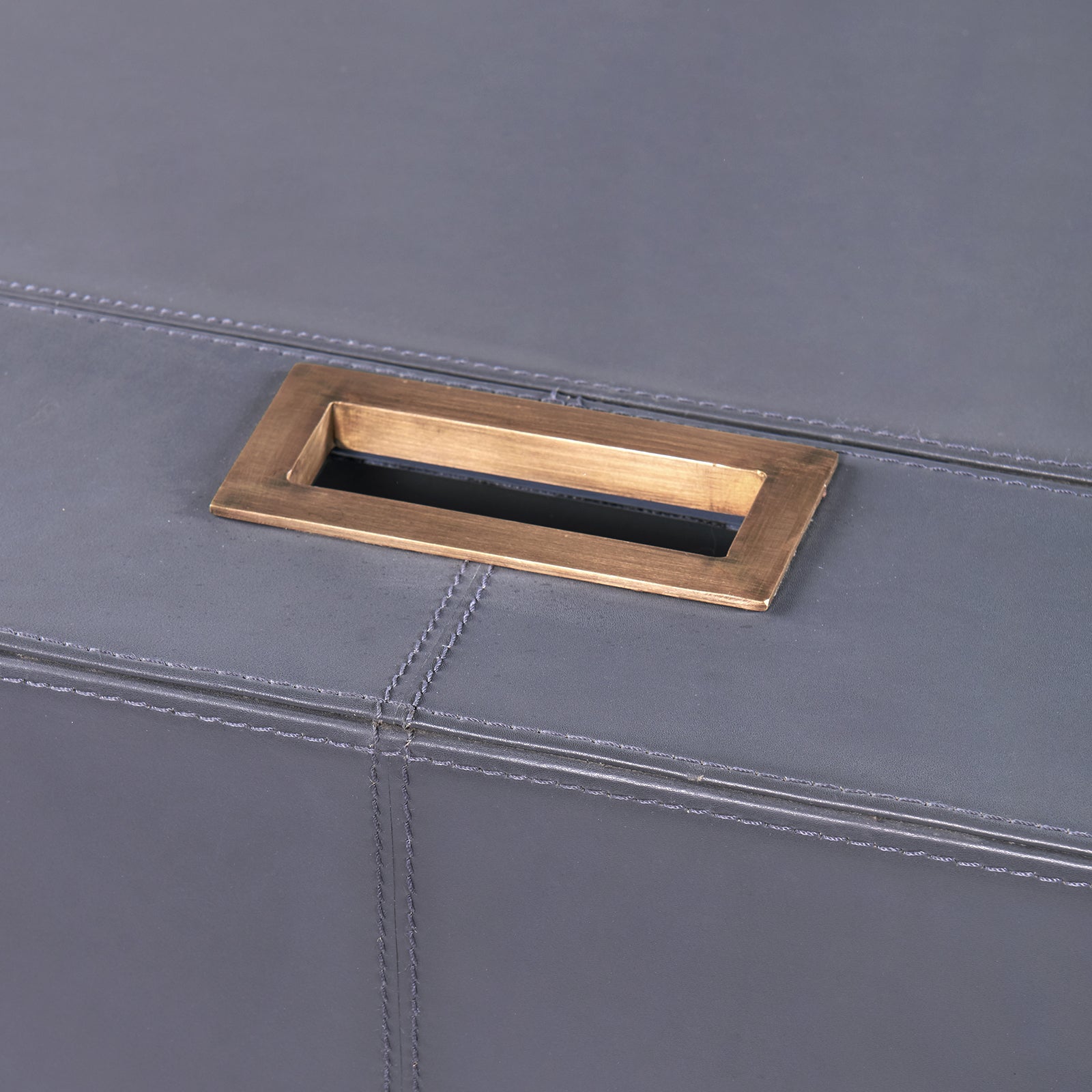 Villa & House Landon Desk by Bungalow 5