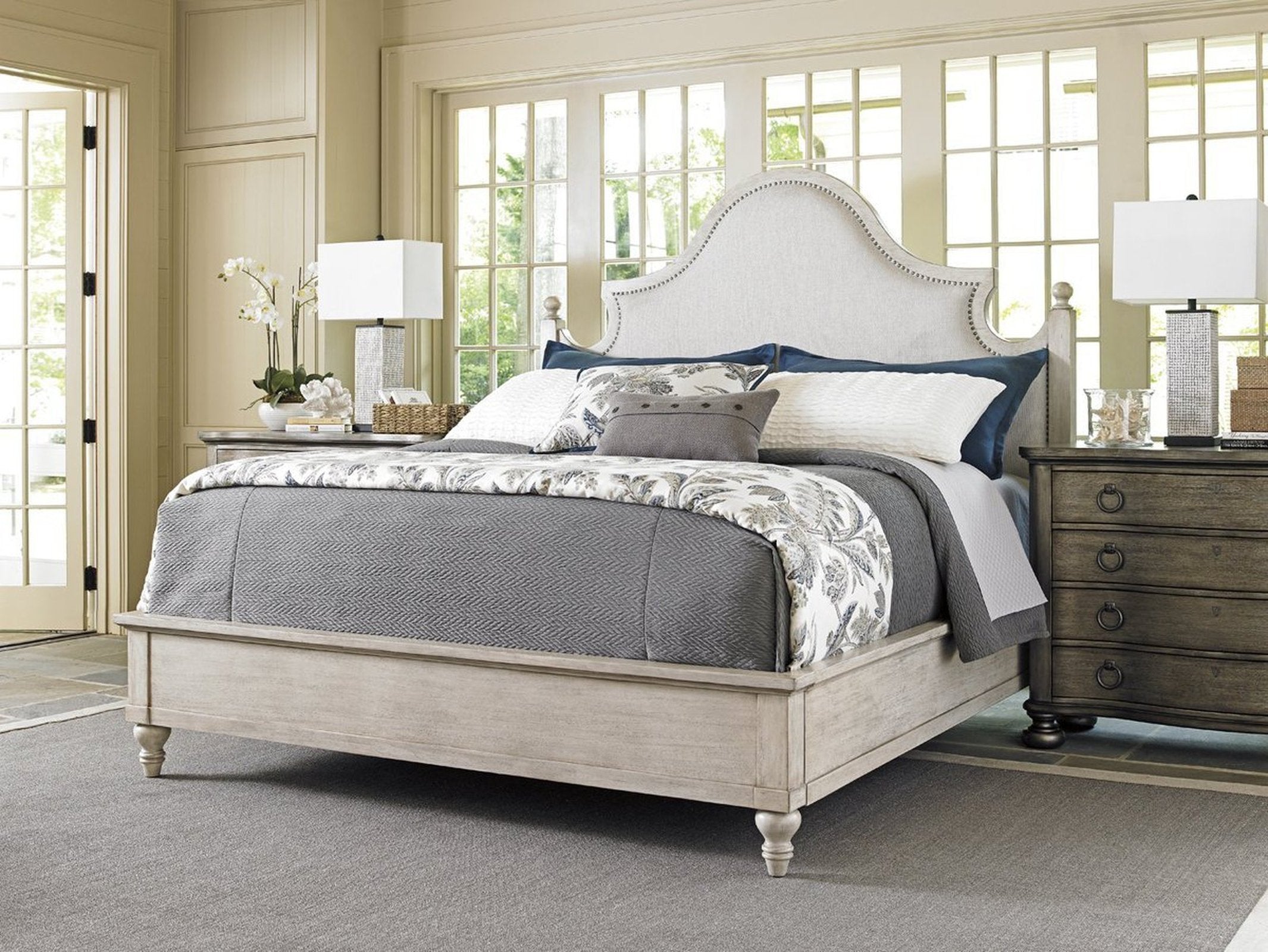 Lexington Oyster Bay Arbor Hills Upholstered Bed