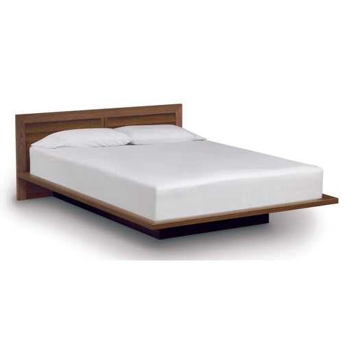 Copeland Moduluxe Bed with Clapboard Headboard