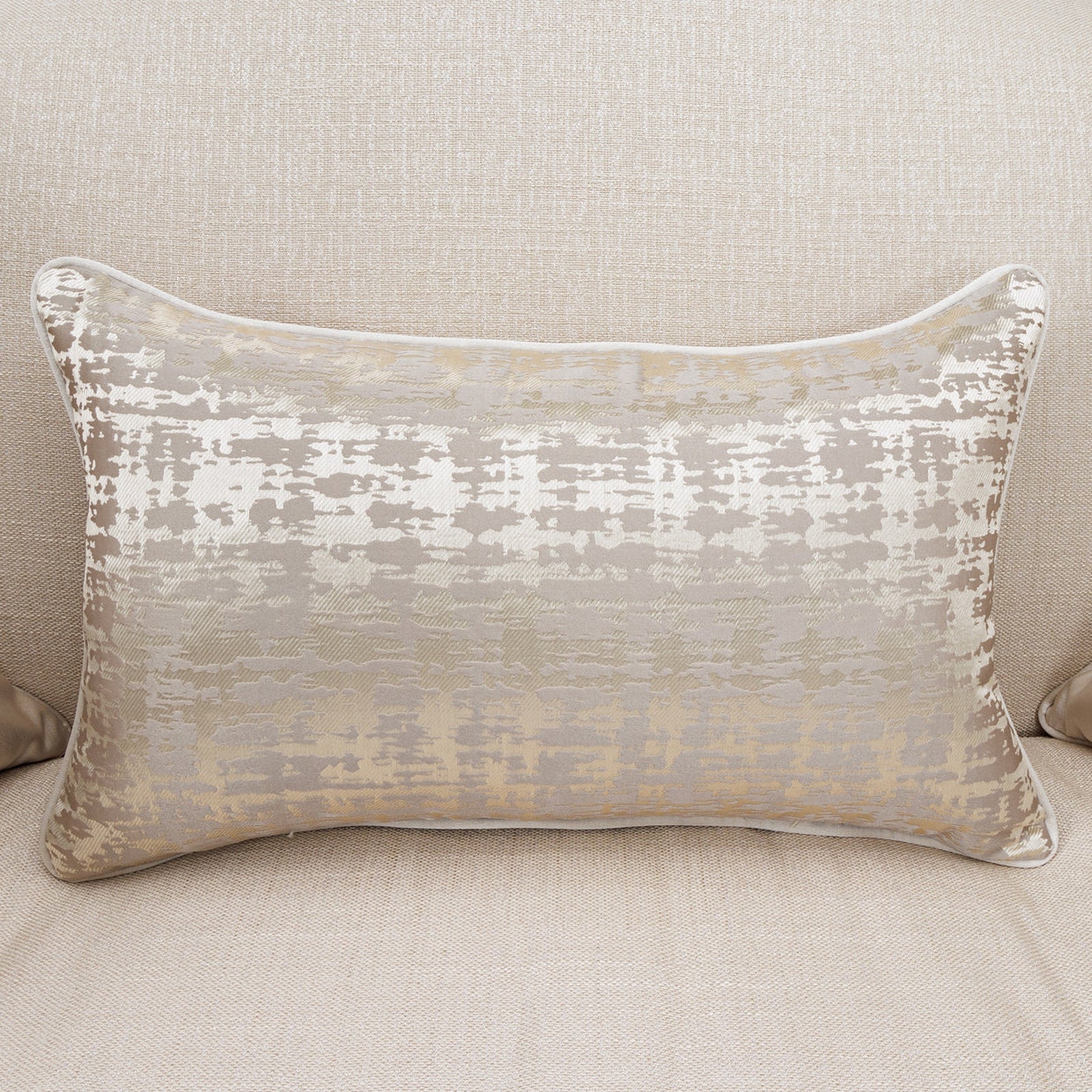 Michael Amini Villa Cherie Caramel Loveseat