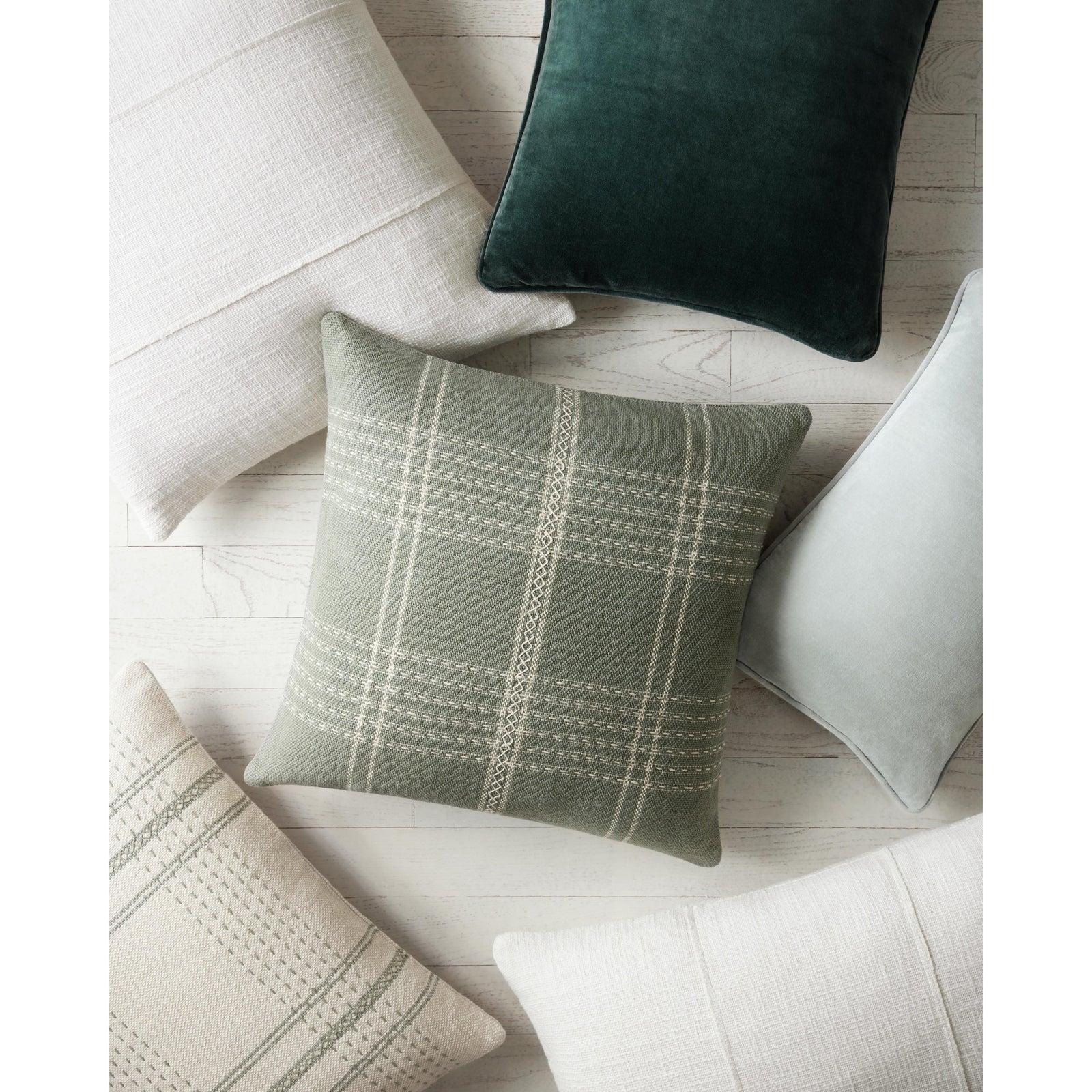 Loloi Magnolia Home PMH1153 Pillow 13