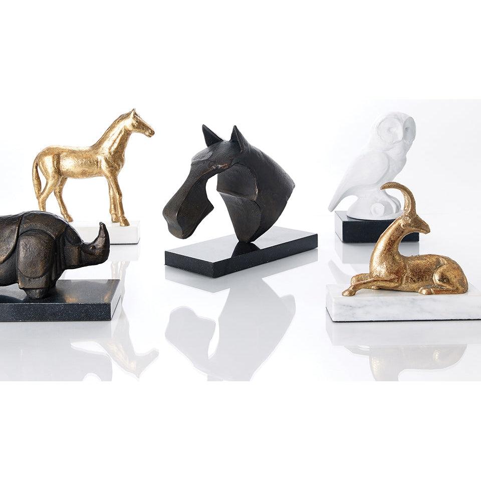 Villa & House Palfrey Statue by Bungalow 5
