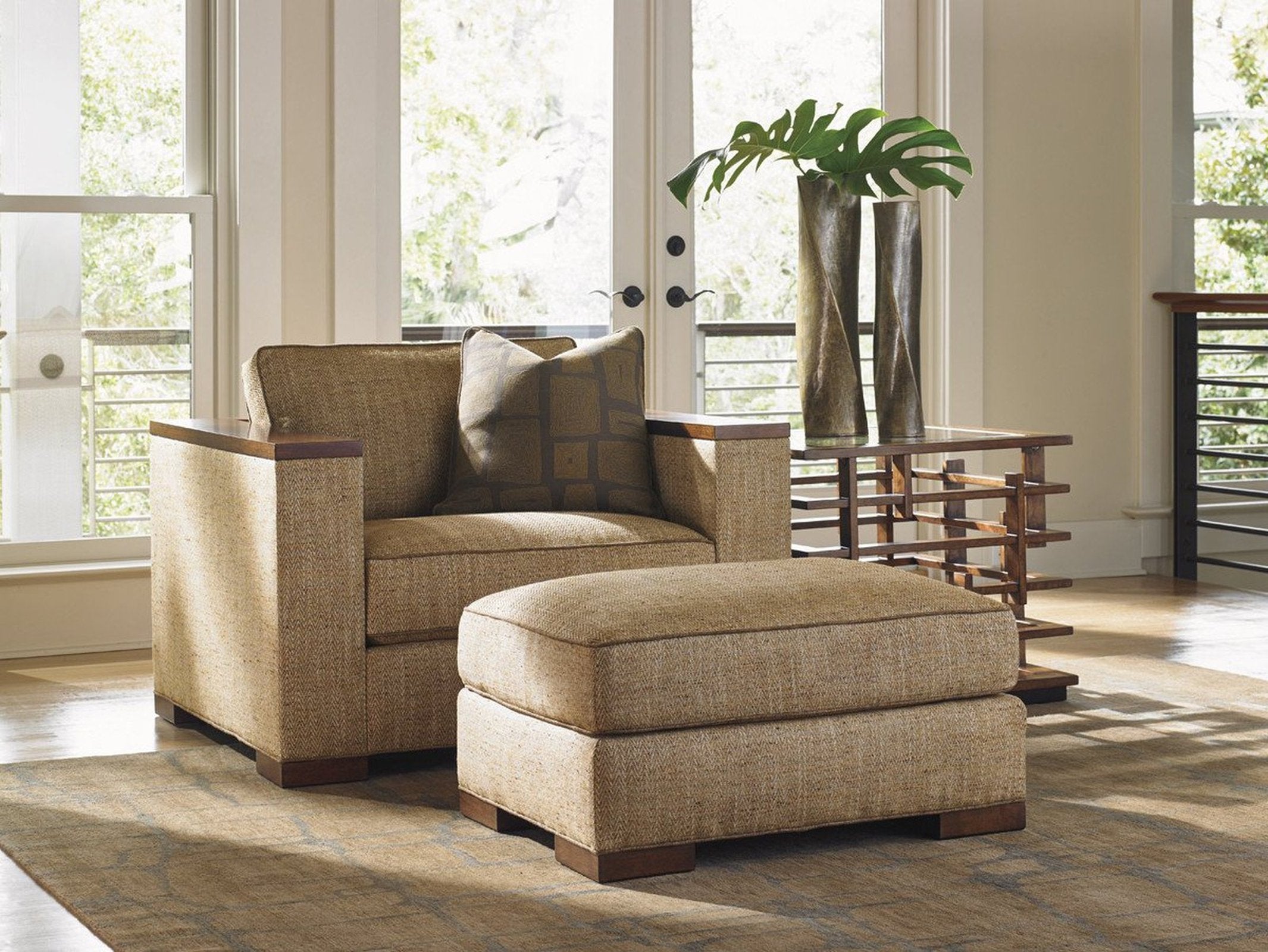 Tommy Bahama Home Island Fusion Nobu Square Lamp Table