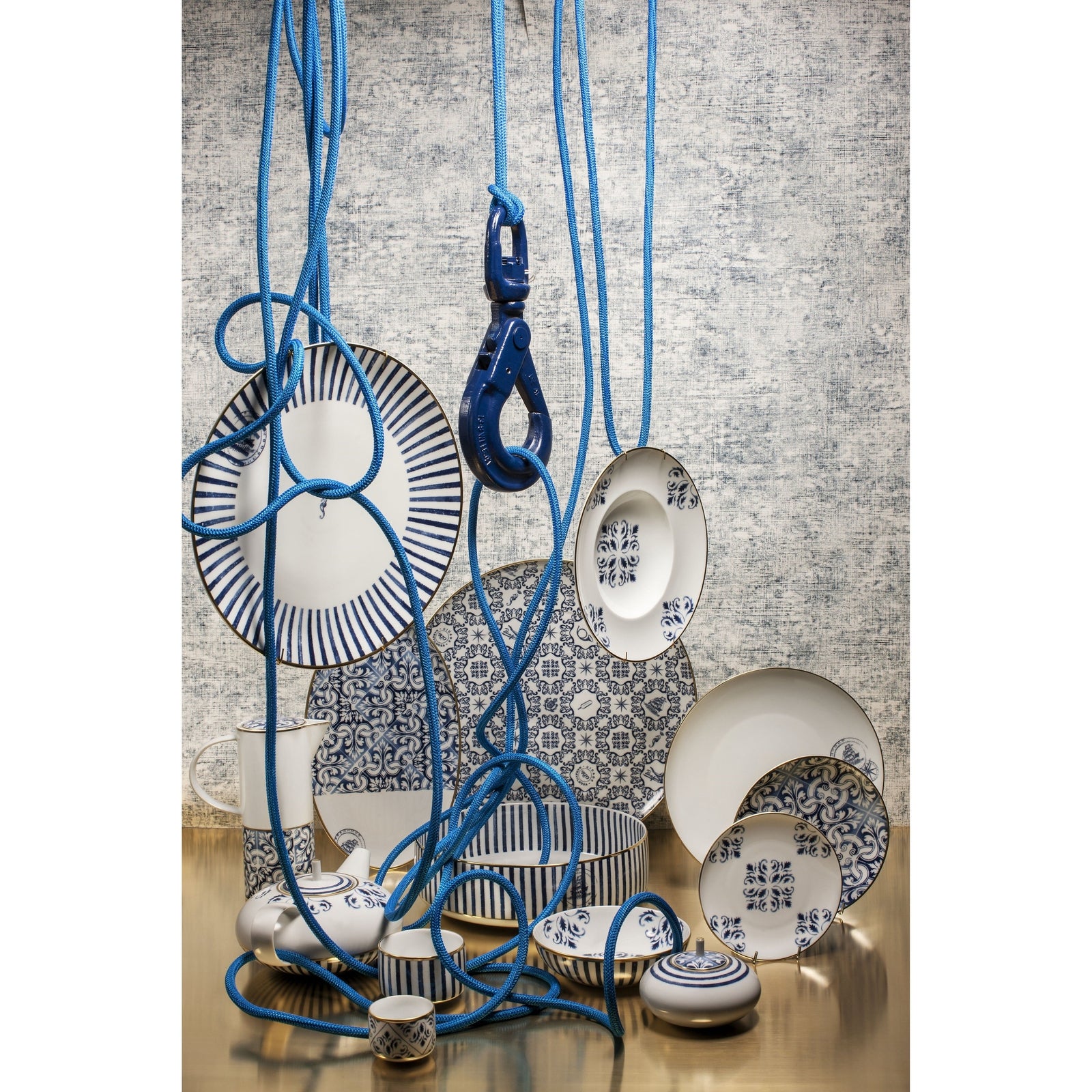 Vista Alegre Transatlantica Tile Charger