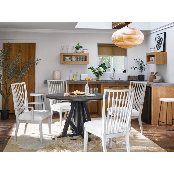 Universal Furniture Modern Farmhouse Wright Dining Table