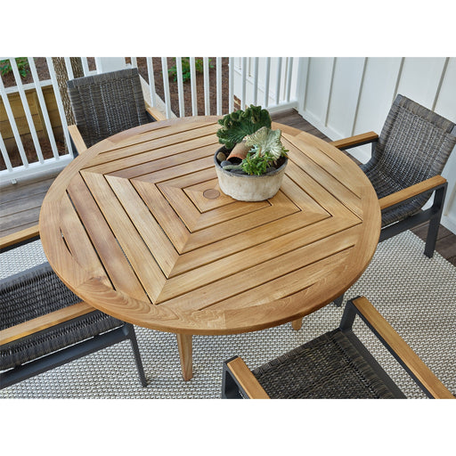 Universal Furniture Coastal Living Outdoor Chesapeake Round Dining Table