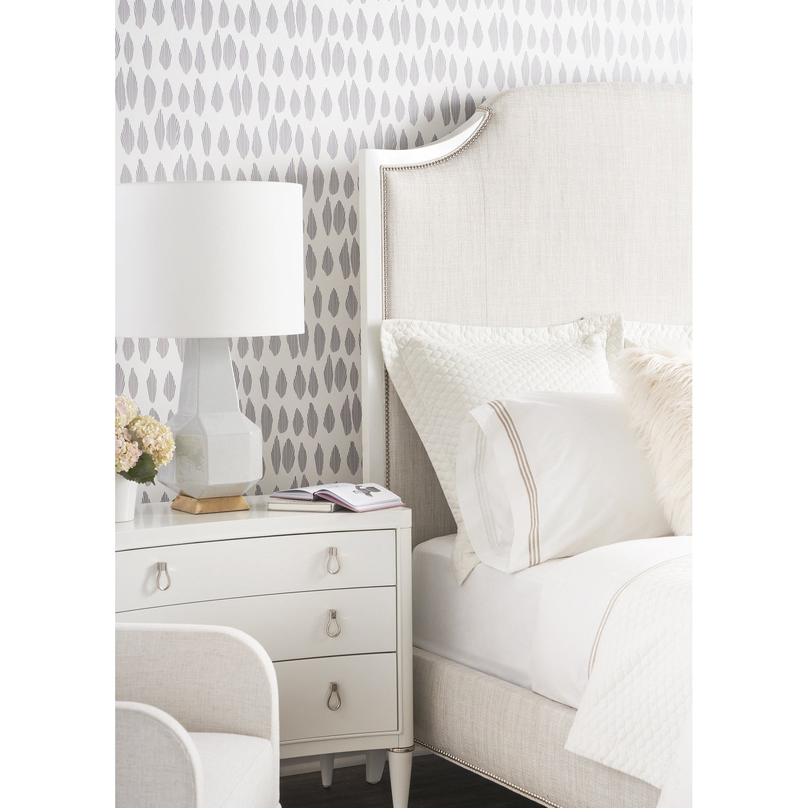 Vanguard Lillet Neiman Pearl Bed