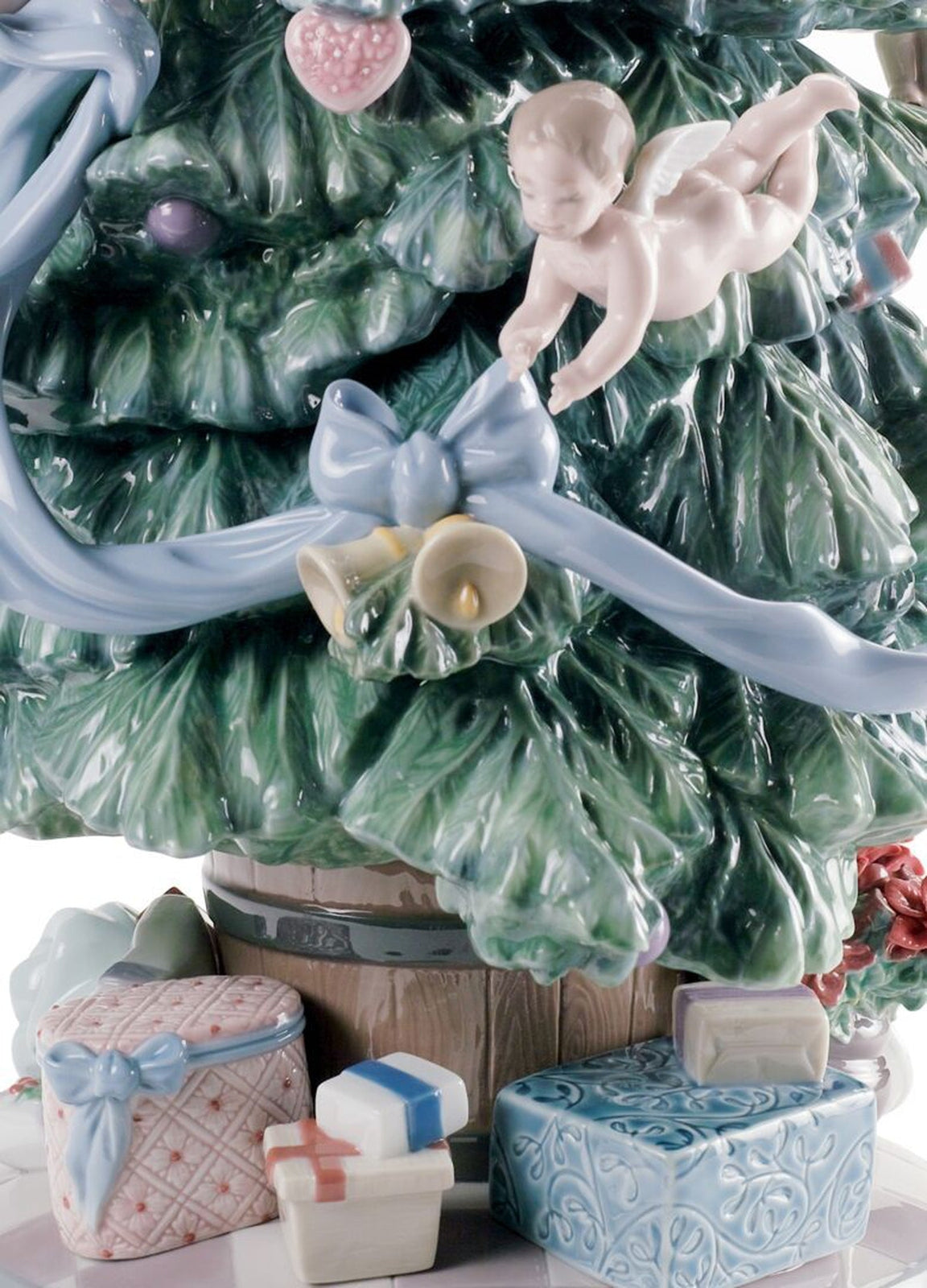 Lladro Great Christmas Tree Figurine Limited Edition