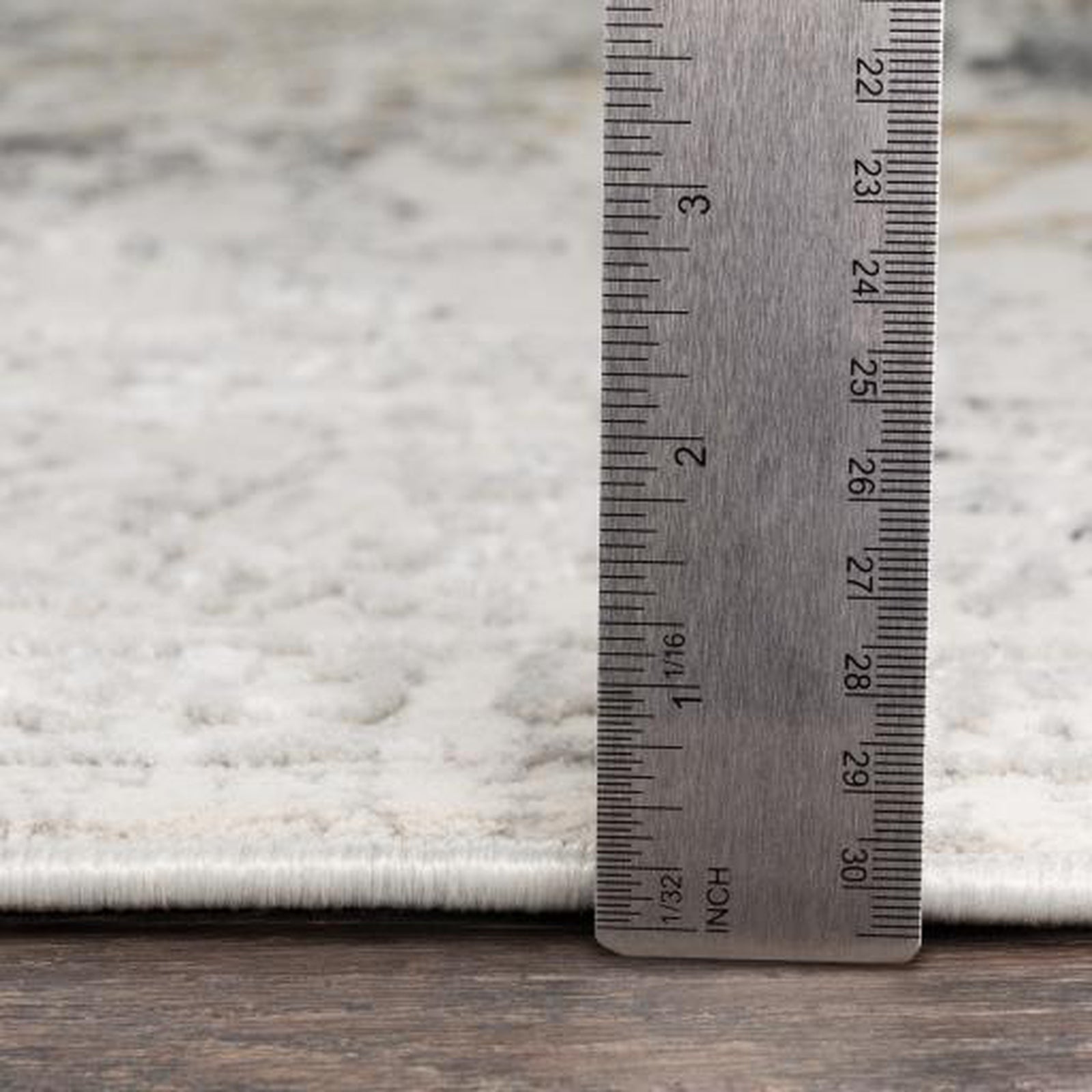 Surya Aisha AIS-2308 Rug