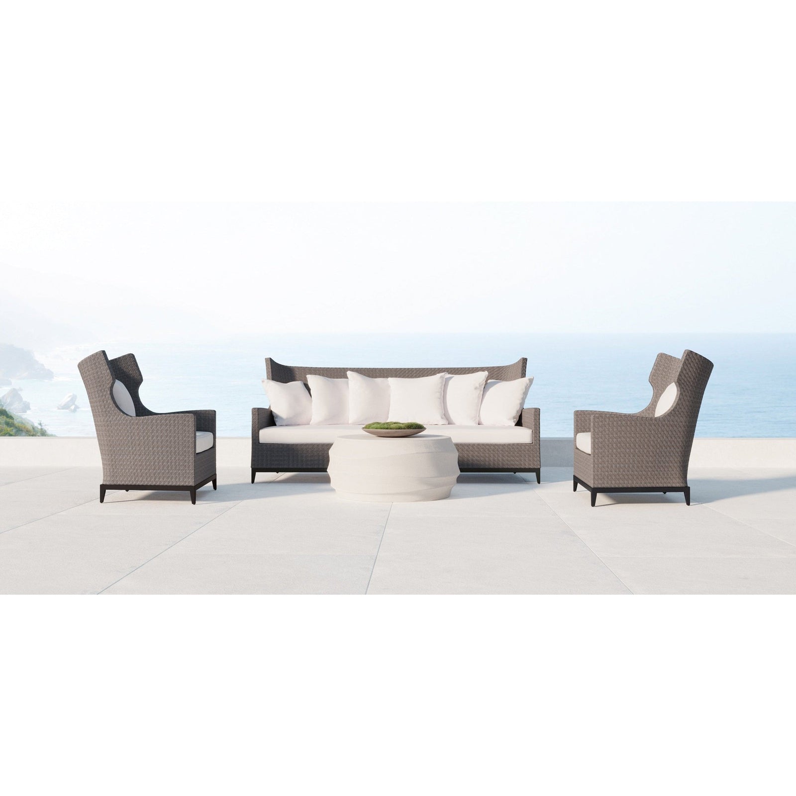 Bernhardt Exteriors Kai Round Cocktail Table