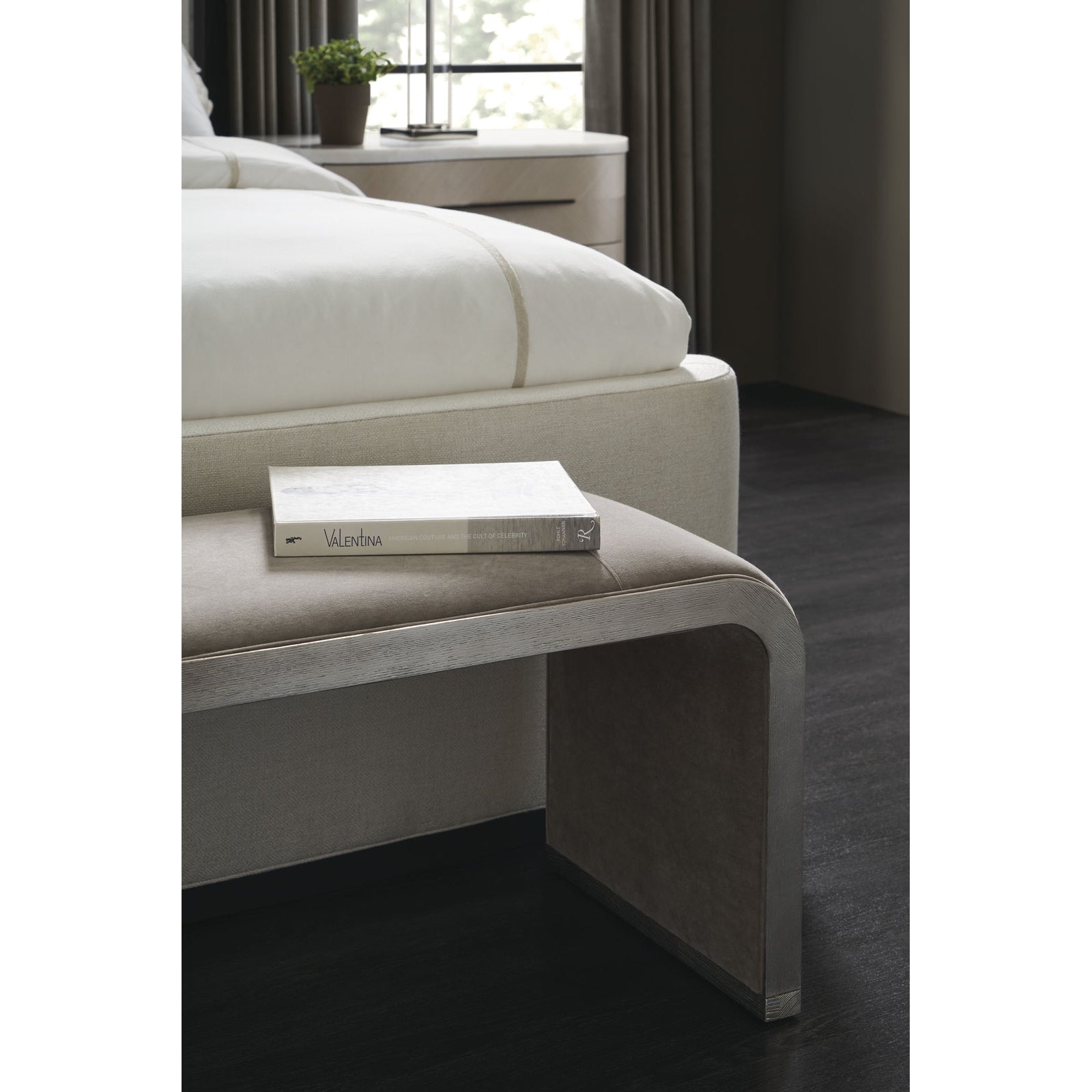 Caracole Classic Traverse Bench