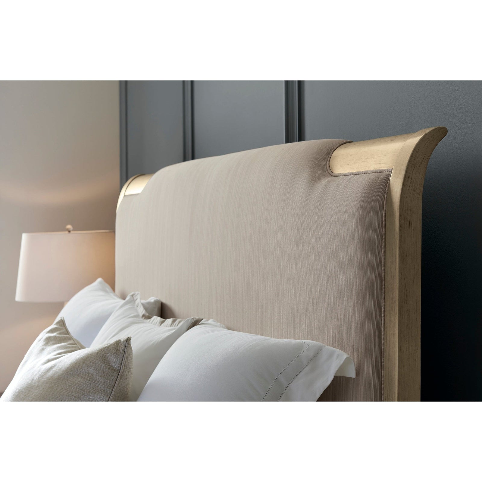 Caracole Nite in Shining Armor Bed