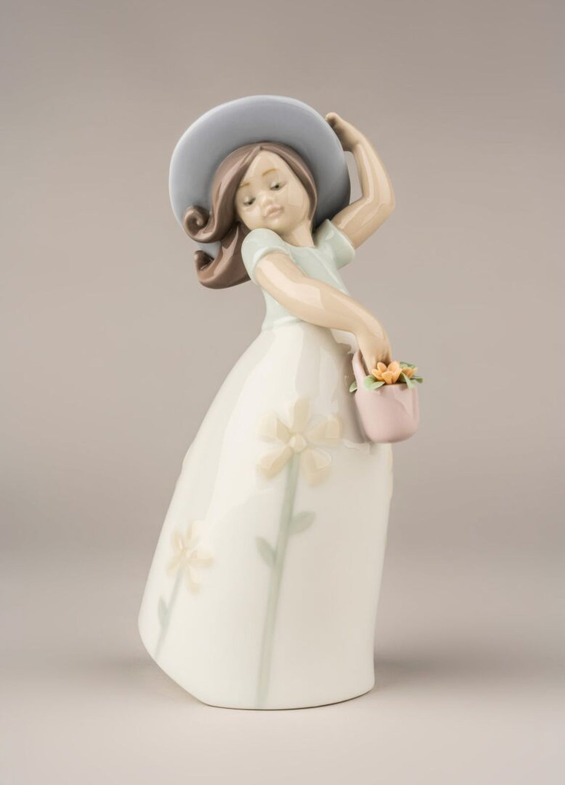 Lladro Little Daisy Girl Figurine