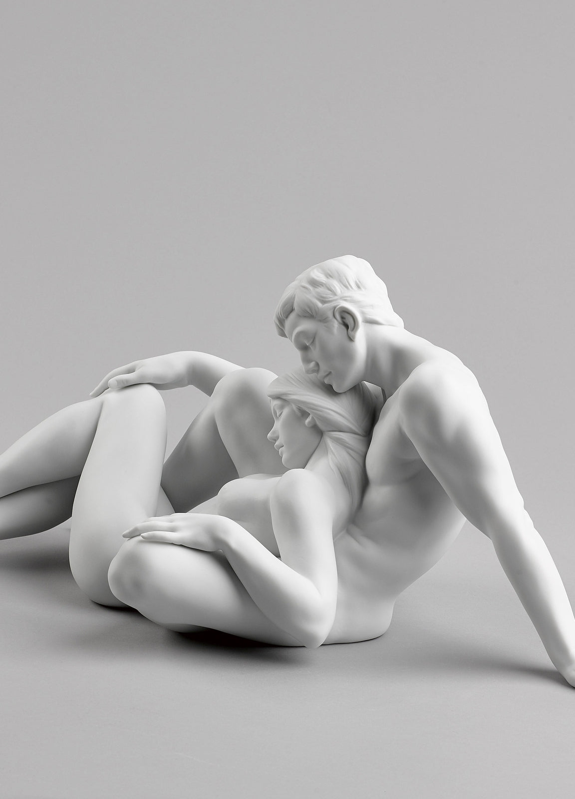 Lladro An everlasting moment Couple Sculpture