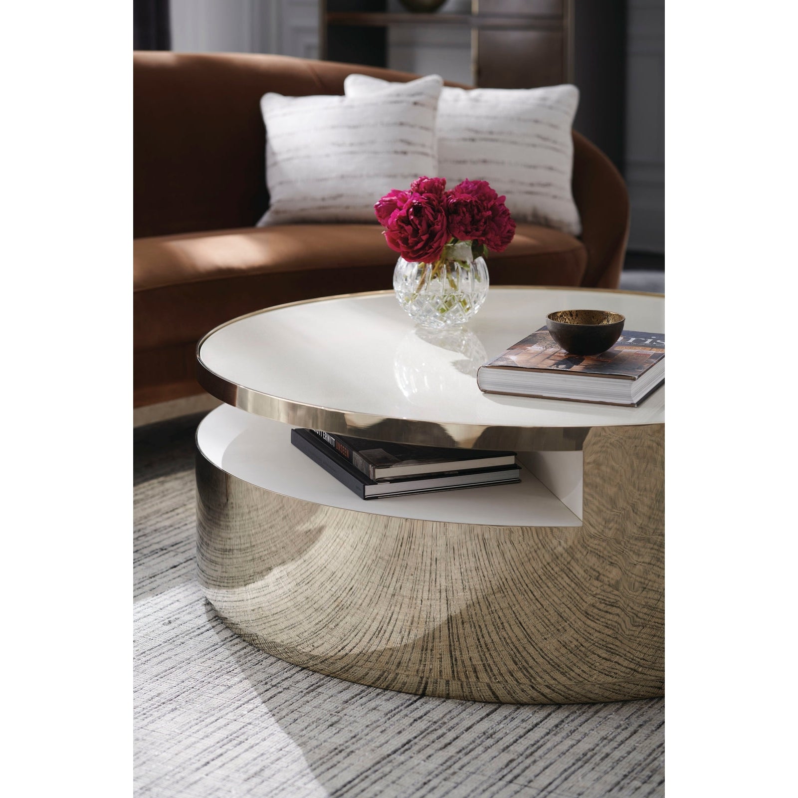 Caracole Signature Metropolitan Main Event Sofa